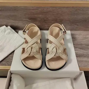 2023 Новые летние сандалии Мода Женская обувь с круглым носком Сексуальная обувь с толстым дном Женская натуральная кожа Sapato Feminino
