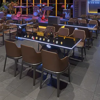 Комбинация барного стола и стула в стиле ретро, современный простой западный ресторан, кофейня, кабинка, диван, свет, светящийся стол