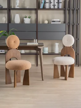 Скандинавский дизайнер Обеденные стулья из массива дерева Мебель для гостиной Кашемировый кофейный стул Современная ретро Мебель для дома Стулья для макияжа