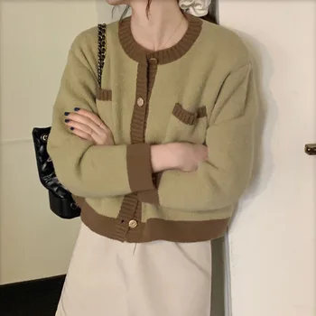французский мягкий клейкий свитер с о-образным вырезом женский новый 2023 короткий маленький цвет, соответствующий трикотажному пальто для женщин