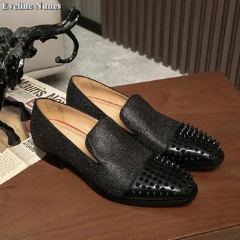 Черный Сращивание Заклепки Декор Мужская обувь Скольжение на мужской обуви Удобные лоферы Весенние Платье Туфли Большой Размер 38-48 Zapatillas Mujer